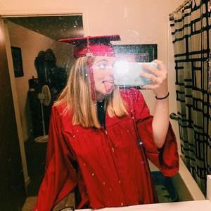 Meet your Posher, Ivy